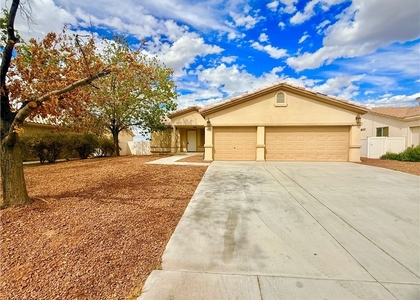 5908 E Badlands Lane - Photo 1