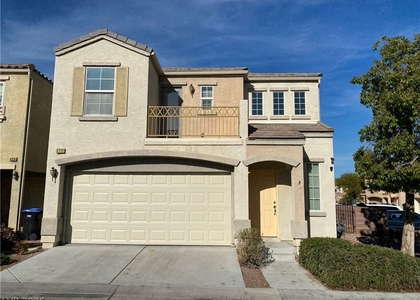 9212 Millikan Avenue - Photo 1