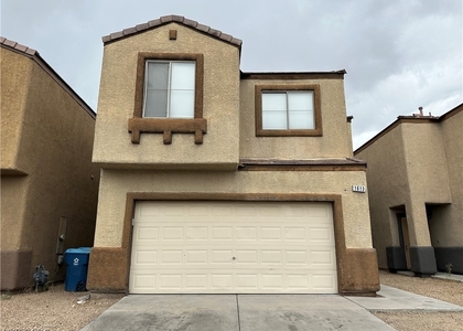 1613 White Skies Court - Photo 1