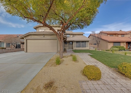 3158 Laurel Avenue - Photo 1