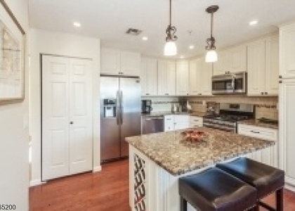 16 Mcchesney Ct - Photo 1