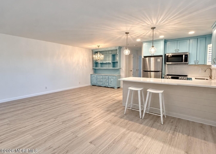 21 Wharfside Drive - Photo 1