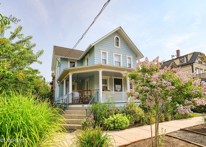 83 Broadway - Photo 1