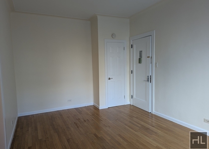 West 13 Street - Photo 1