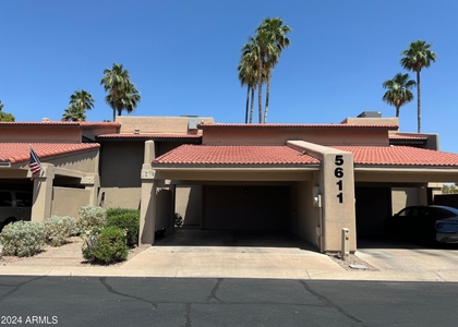 5611 N 79th Street - Photo 1