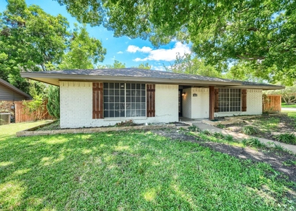 4049 Alicante Avenue - Photo 1