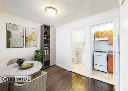 1045 Lexington Ave. #4FN - Photo 1