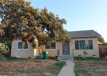 1850 W Arlington Street - Photo 1