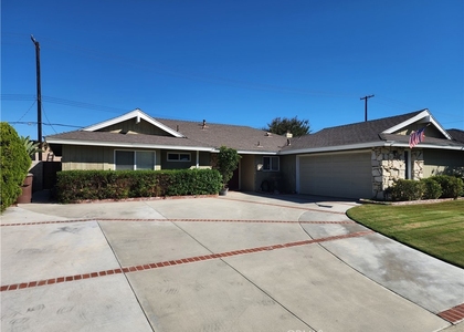 5449 E Garrick Drive - Photo 1