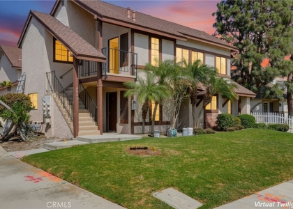 4881 Vista Dr - Photo 1