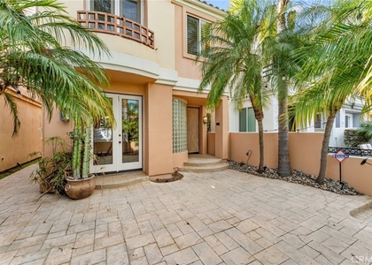 609 21st - Photo 1