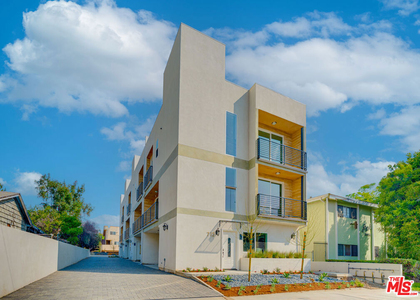 712 N. Chestnut Avenue - Photo 1