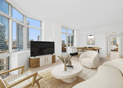 420 West 42nd Street - Photo 1