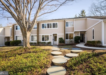 17 Gordon Way - Photo 1