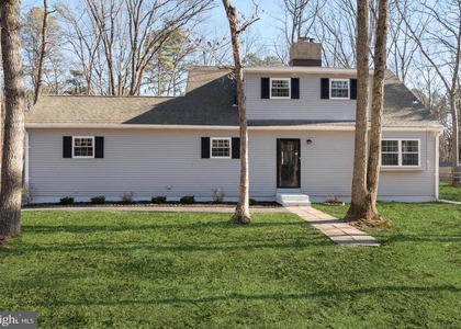 221 Oak Lane - Photo 1