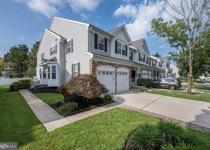 33 Weaver Drive - Photo 1
