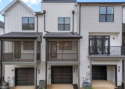 710 W North Street - Photo 1