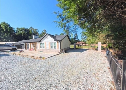 3020 Raymonds Drive - Photo 1