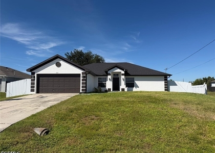 4237 Ne 19th Avenue - Photo 1