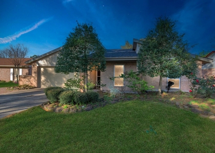 16814 Cobble Ridge Drive - Photo 1