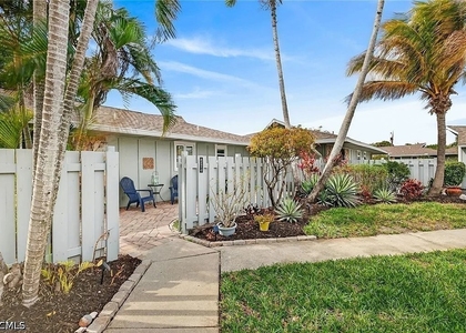 4257 Island Circle - Photo 1