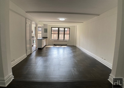 East 38 Street - Photo 1
