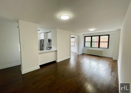 E 16 St - Photo 1
