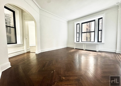 West 72 Street - Photo 1