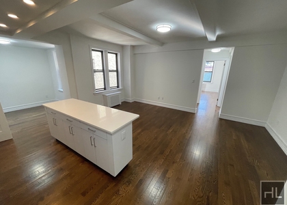 West 68 Street - Photo 1