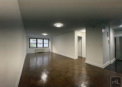 5 Avenue - Photo 1