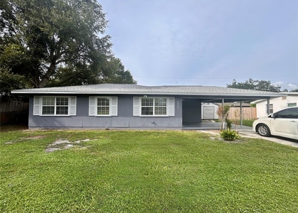 2825 Louise Street - Photo 1