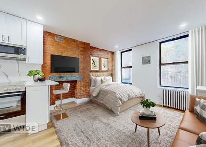 93 Clinton Street - Photo 1