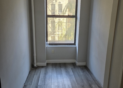 West 51st Street - Photo 1