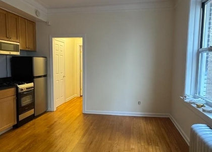 W 13th St - Photo 1