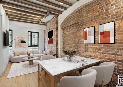105 Berry Street - Photo 1