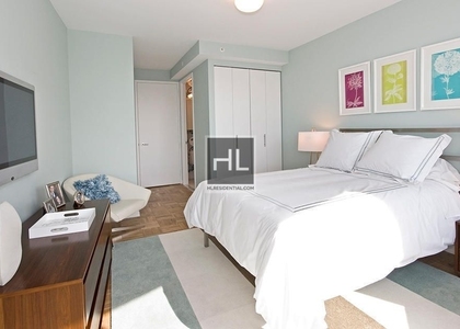 West 37th Street - Photo 1