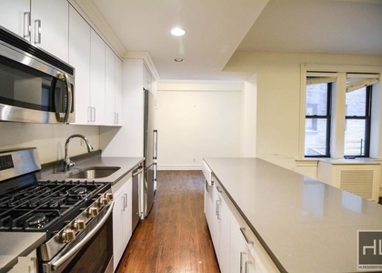 West 68 Street - Photo 1
