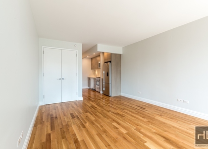 West 48th Street - Photo 1