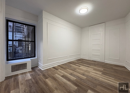 York Avenue - Photo 1