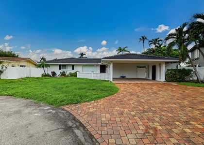 1311 Se 4th Avenue - Photo 1