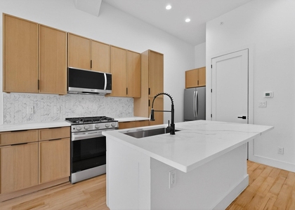 2080 Kelly Avenue - Photo 1