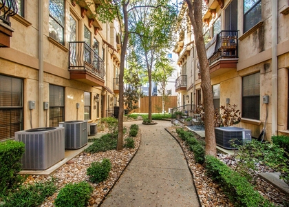 1018 Pavillion Street - Photo 1