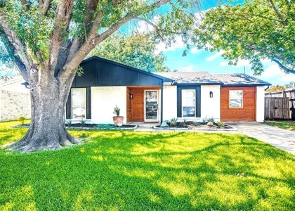 5708 Perrin Street - Photo 1