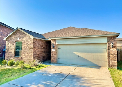 308 Curt Street - Photo 1