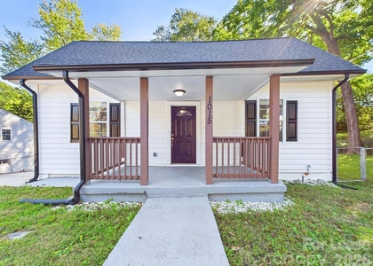 1015 4th Avenue - Photo 1