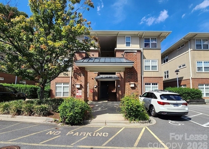1308 Kenilworth Avenue - Photo 1