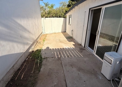 5509 Crebs Avenue - Photo 1