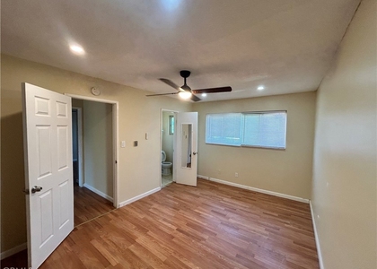 737 E 5th - Photo 1