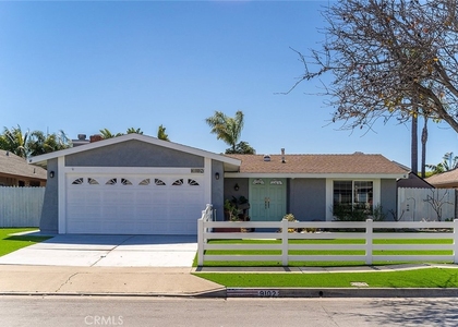9102 Warfield - Photo 1