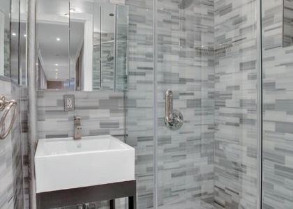 West 52nd Street - Photo 1